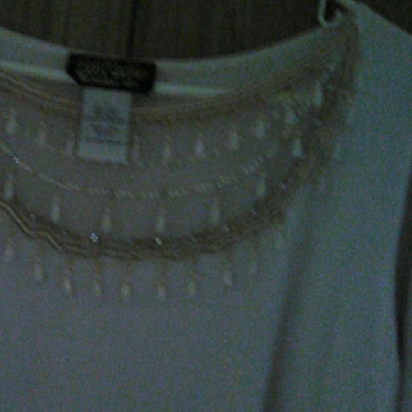 Top - Picture 2 of 4